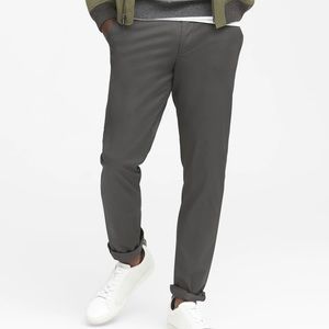 BANANA REPUBLIC performance fit pant